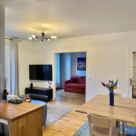 Batignolles Chaleureux Et Moderne 3 Pieces Apartament Paryż