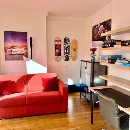 Batignolles Chaleureux Et Moderne 3 Pieces * Paryż